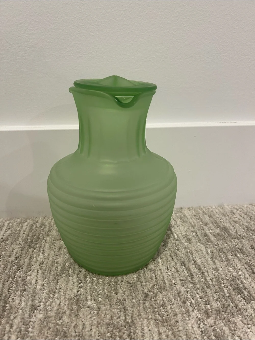 N/A striking green